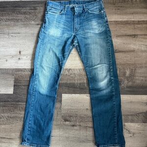Vtg Levi’s Men Classic Mid Waist Denim Jeans size fits 34